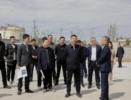 閬中市委書記楊德宇赴中宏軒裝配式建筑項(xiàng)目現(xiàn)場視察指導(dǎo)工作